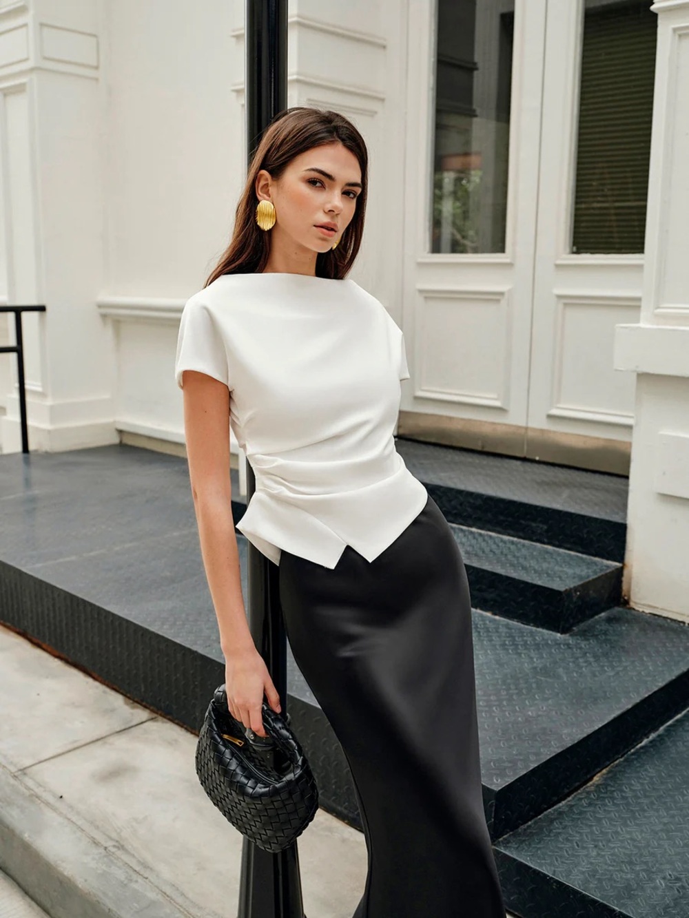 Commense  Asymmetric Hem Ruched T-Shirt
